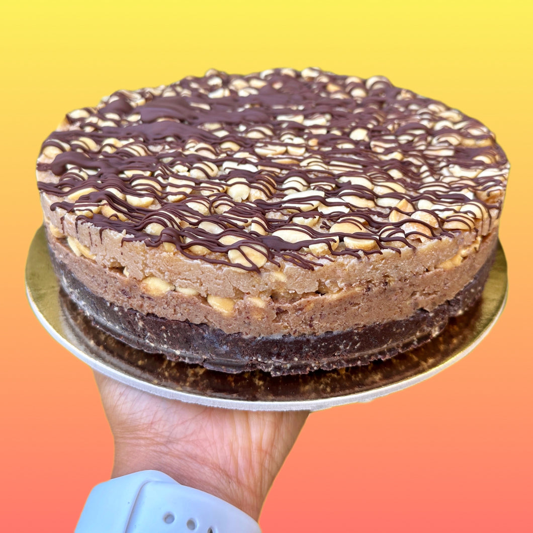 SNICKERS CAKE