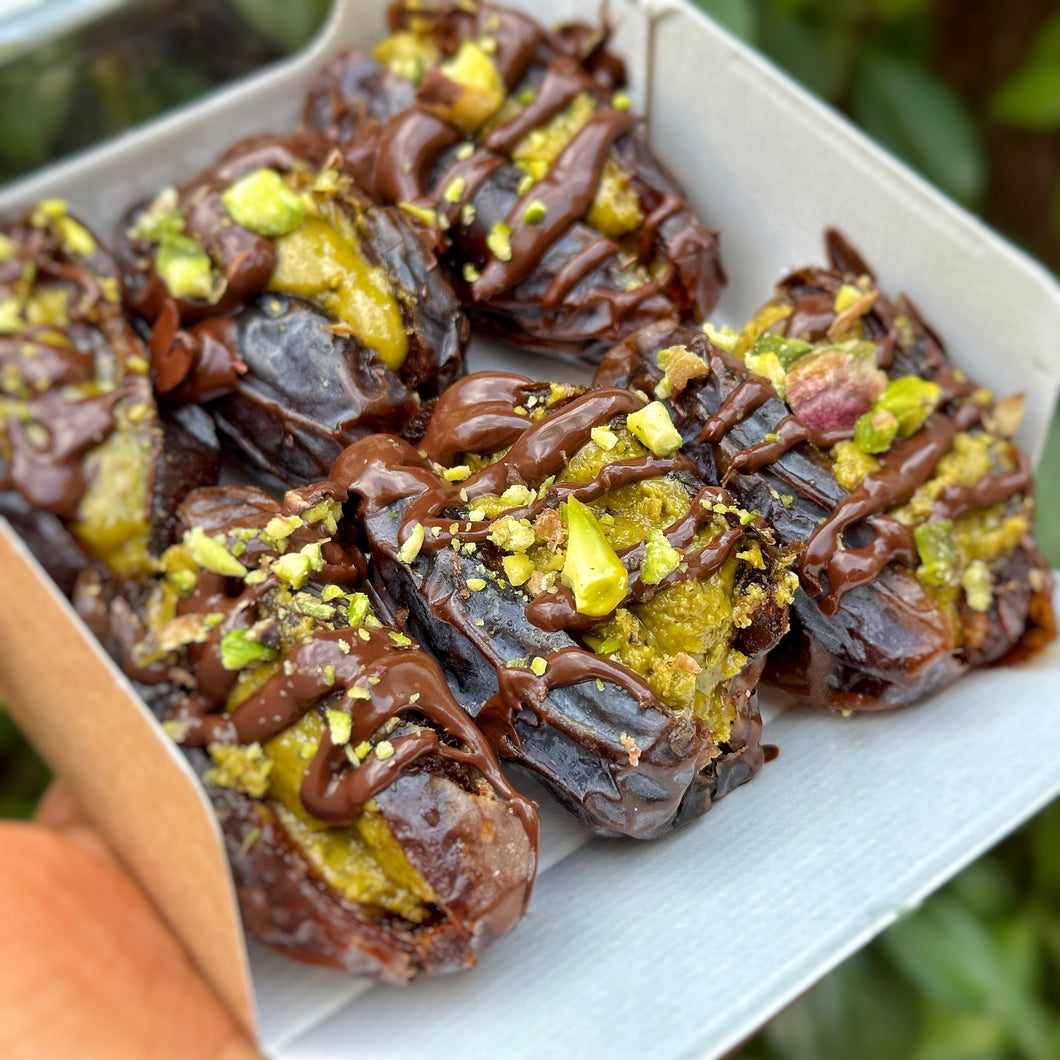 PISTACHIO DATE BITES